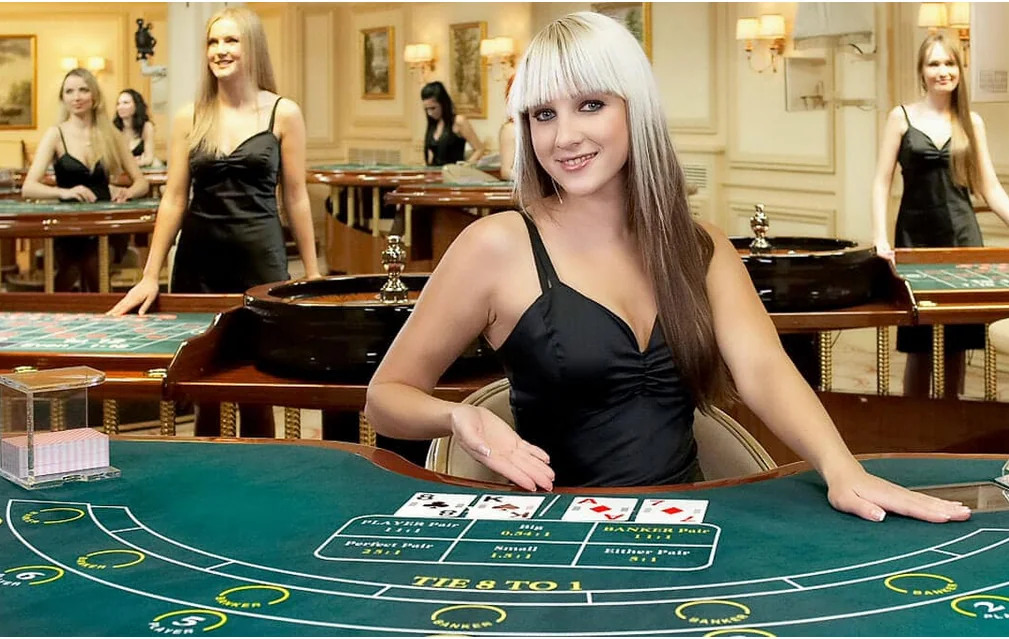 Tampilan meja dealer untuk permainan kasino live